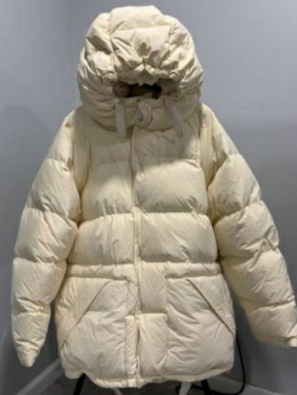 Nwt. Marc Jacobs Marshallow Duvet Feathered Down Puffer Beige L